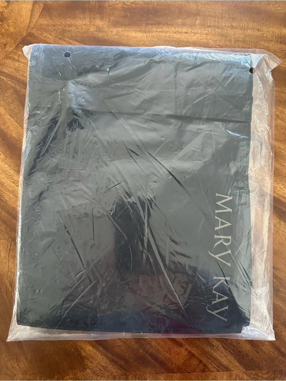 NEW Mary Kay Hanging/Folding Black Toiletry Organizer with Removable Pockets